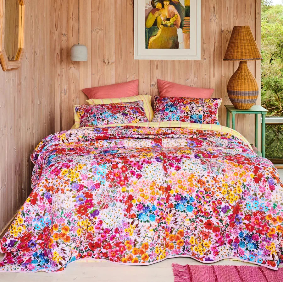 Full Bloom Reversible Linen Quilted Bedspread