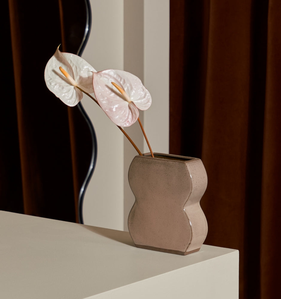 Form Vase Mocha - Assorted sizes