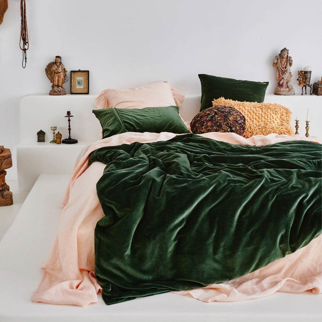 Kombu Green Velvet Euro Pillowcase