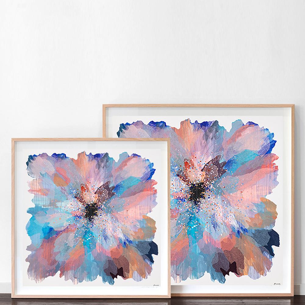 Turquoise Paper Daisy